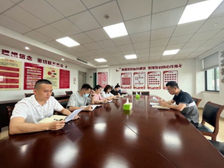 黨代會(huì)熱議07_副本.jpg 黨代會(huì)熱議07_副本.jpg